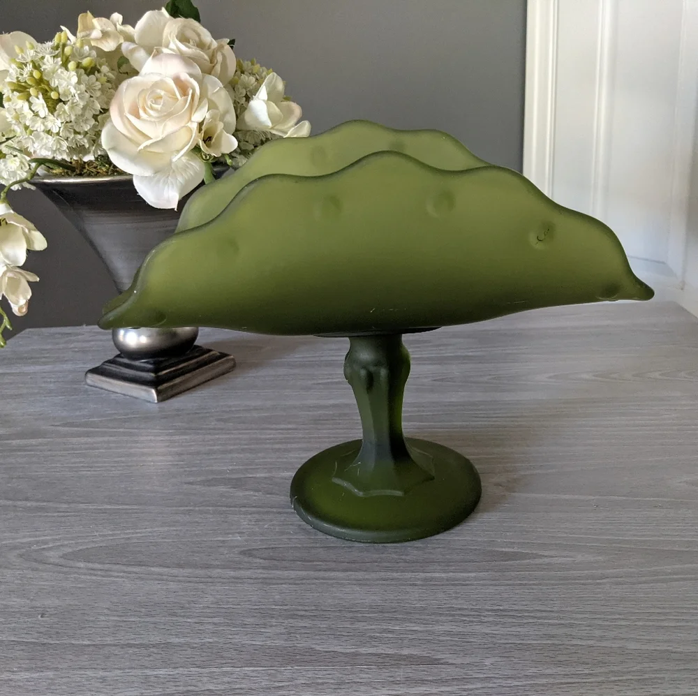 Vintage Indiana Green Frosted Glass Banana Stand